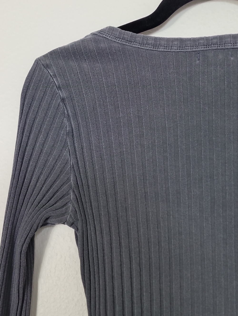 Aerie Cropped Ribbed Cardigan Size Small Gray Fitted Long Sleeve Layering Top - Picture 9 of 11